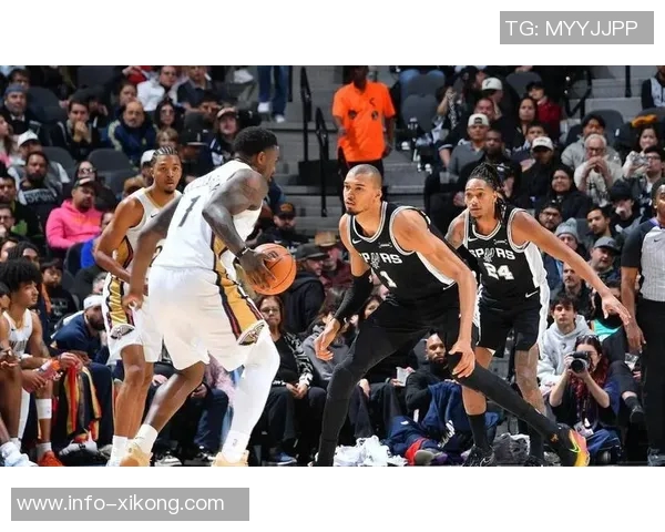 锡安复出首战替补出场展现马刺式时间管理首节6分钟贡献3分 锡安复出首战替补出场展现马刺式时间管理首节6分钟贡献3分